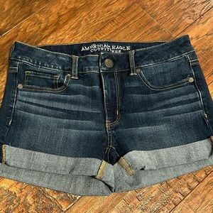 American Eagle Midi Shorts, Size 6, Like New